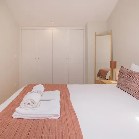 Apartment Almada 151 - 3t Porto
