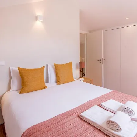 Almada 151 - 3t Oporto